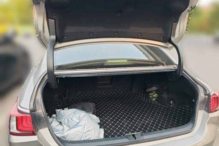 Used Lexus ES 2018 200 Excellence Edition China V Standard Trunk