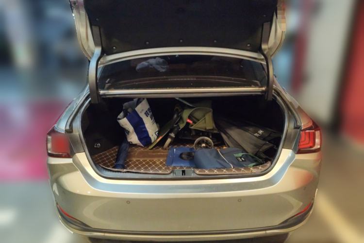 Used Lexus ES 2018 260 Excellence Edition China V Standard Trunk