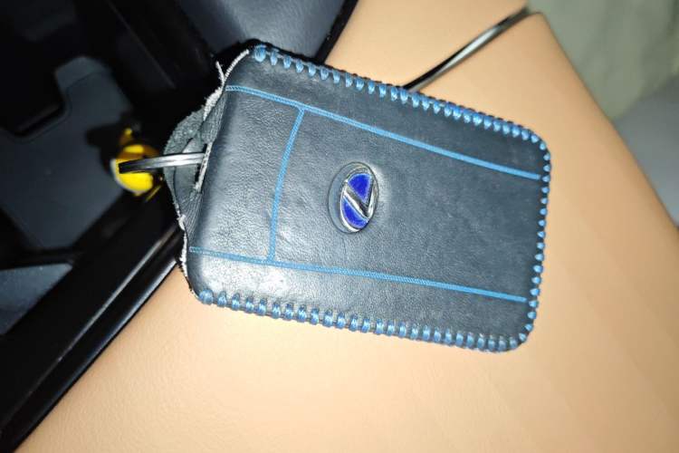 Used Lexus ES 2018 300h Executive Version China V Standard Vehicle Key