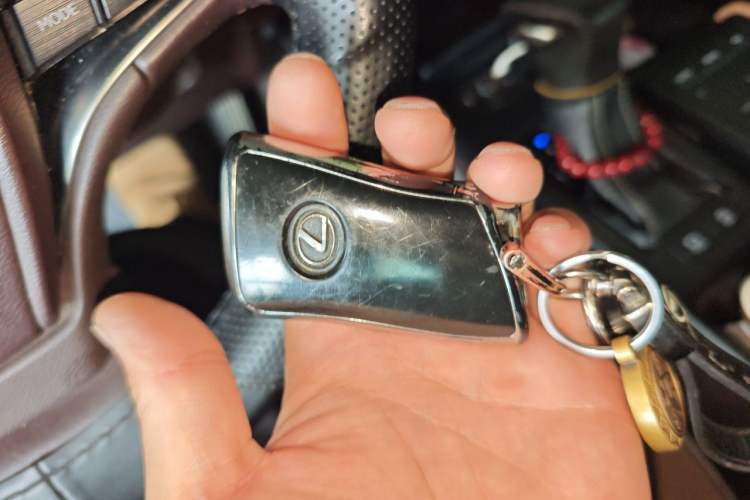 Used Lexus ES 2018 200 Luxury Edition China V Standard Vehicle Key