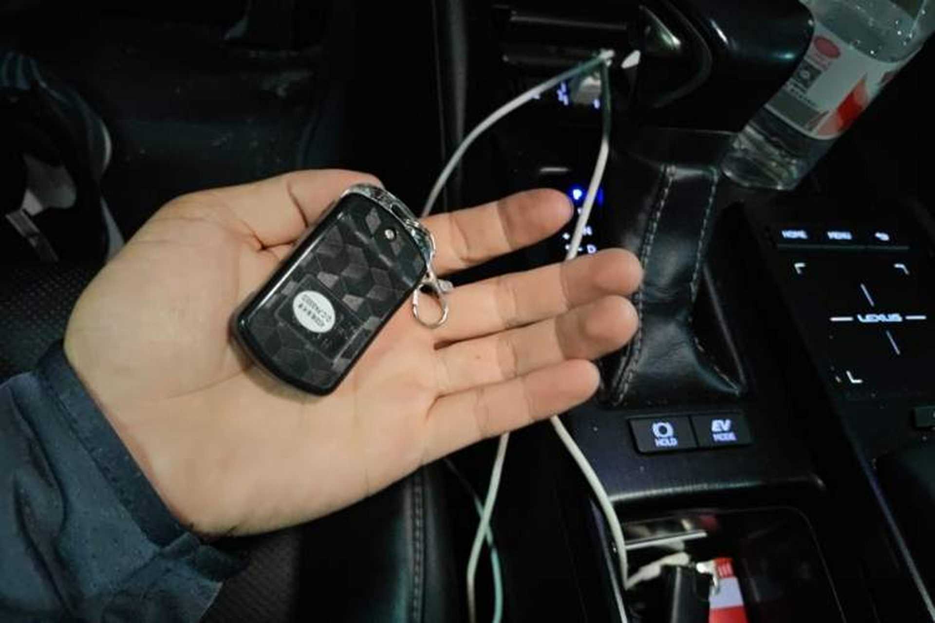 Used Lexus ES 2018 300h Premier Edition China VI Standard Vehicle Key