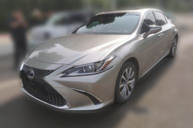 Used Lexus ES 2018 300h Premier Edition China VI Standard