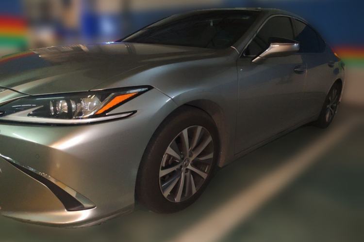 Used Lexus ES 2018 200 Excellence Edition China V Standard Guazi used car, China used car export, Used car for sale, Used  cars, Cheapest cars for sale
