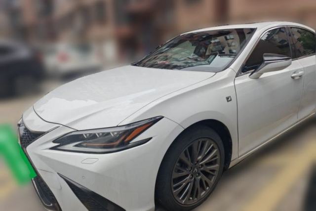 Used Lexus ES 2018 260 F SPORT China V Standard