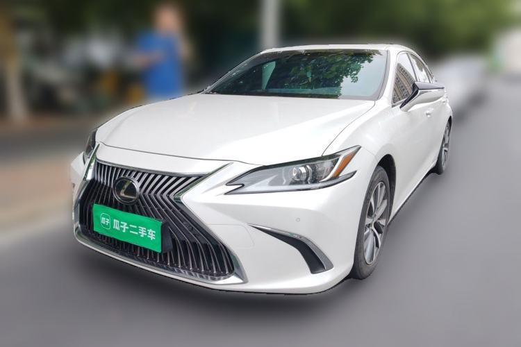 Used Lexus ES 2018 200 Excellence Edition China VI Standard Guazi used car, China used car export, Used car for sale, Used  cars, Cheapest cars for sale