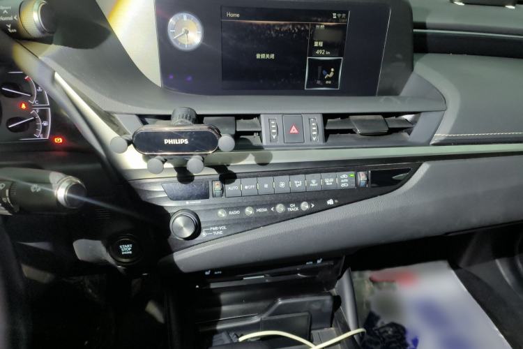 Used Lexus ES 2018 200 Excellence Edition China V Standard Audio And AC Panel