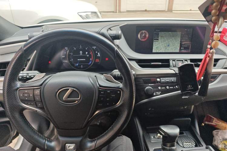 Used Lexus ES 2018 260 F SPORT China V Standard Audio And AC Panel