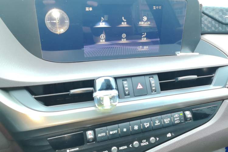 Used Lexus ES 2018 200 Excellence Edition China V Standard Audio And AC Panel