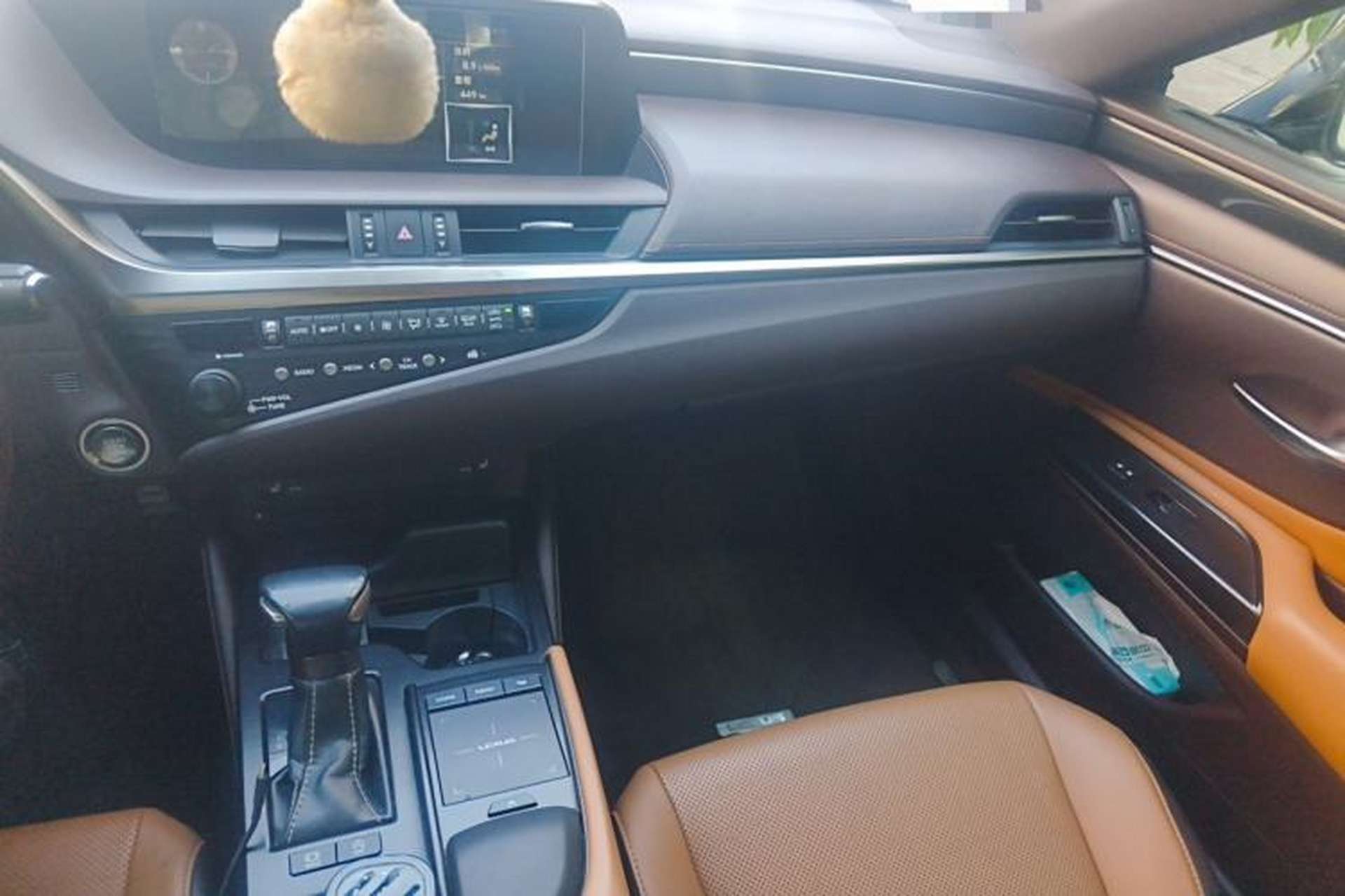 Used Lexus ES 2018 200 Excellence Edition China V Standard Audio And AC Panel
