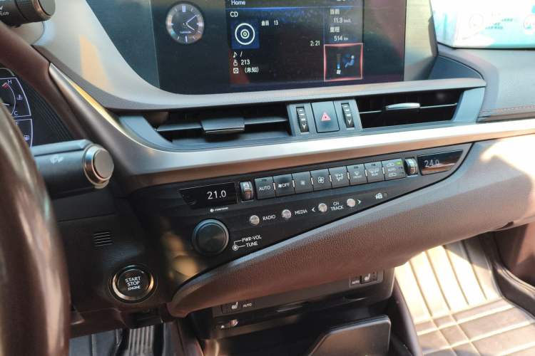 Used Lexus ES 2018 200 Excellence Edition China V Standard Audio And AC Panel