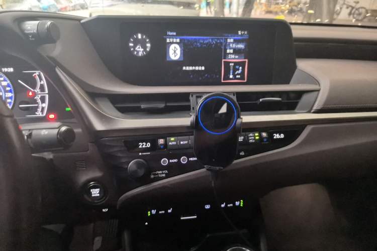 Used Lexus ES 2018 200 Luxury Edition China V Standard Audio And AC Panel