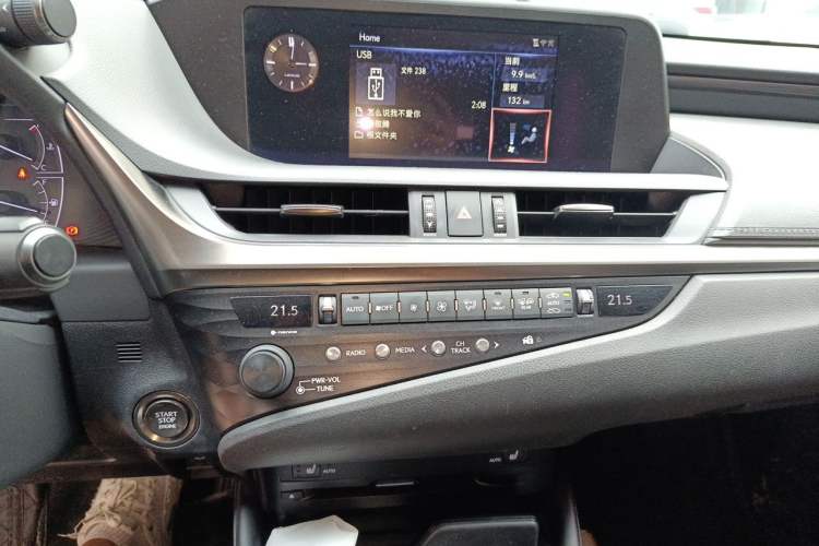 Used Lexus ES 2018 200 Excellence Edition China V Standard Audio And AC Panel
