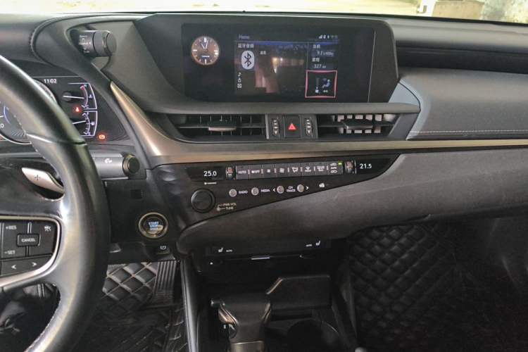 Used Lexus ES 2018 200 Excellence Edition China V Standard Audio And AC Panel