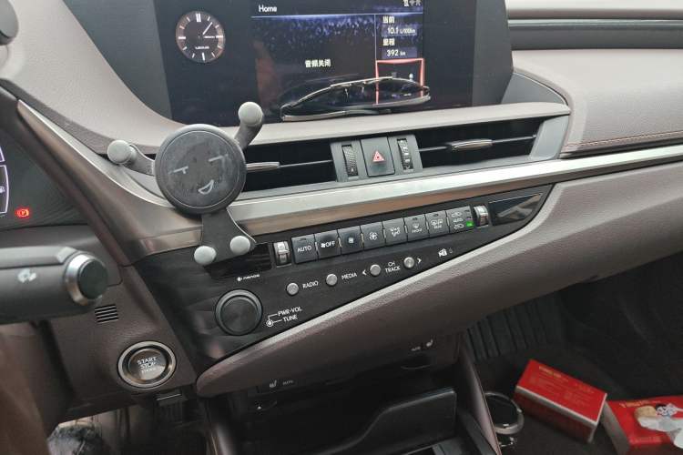 Used Lexus ES 2018 200 Excellence Edition China V Standard Audio And AC Panel