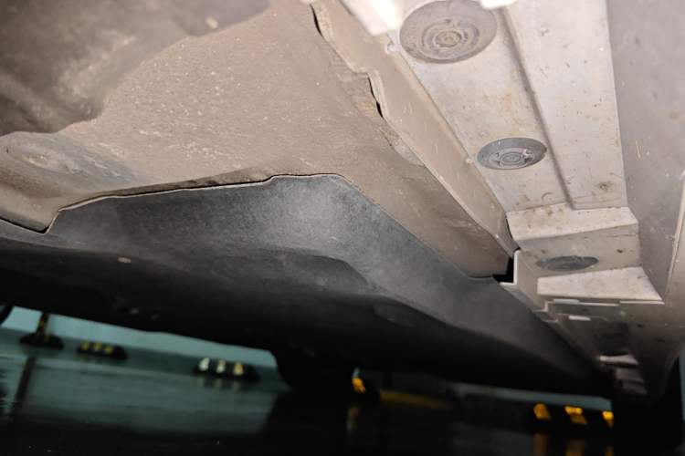 Used Lexus ES 2018 200 Excellence Edition China VI Standard Chassis Front Left
