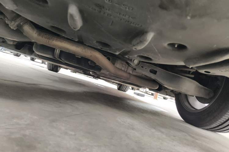 Used Lexus ES 2018 300h Premier Edition China VI Standard Chassis Rear