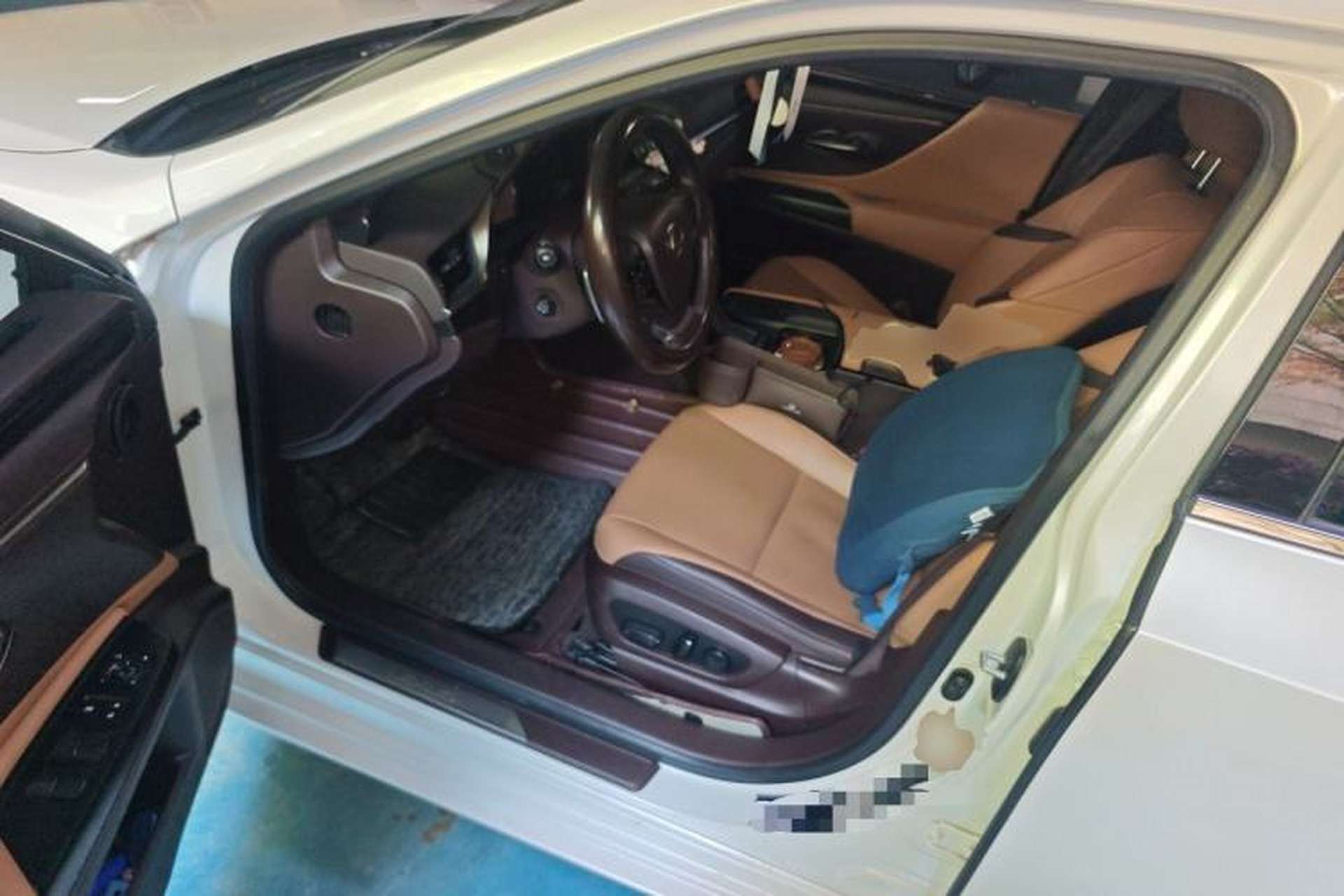 Used Lexus ES 2018 200 Excellence Edition China V Standard Driver Seat
