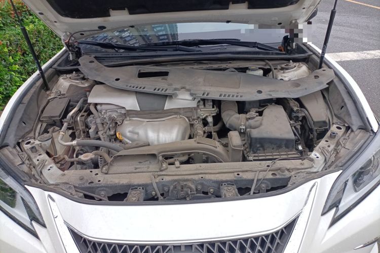 Used Lexus ES 2018 200 Excellence Edition China V Standard Engine Bay