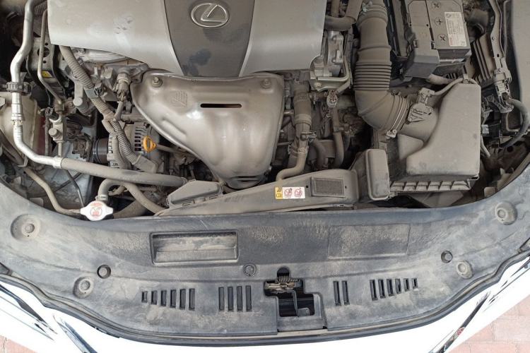 Used Lexus ES 2018 200 Excellence Edition China V Standard Engine Bay