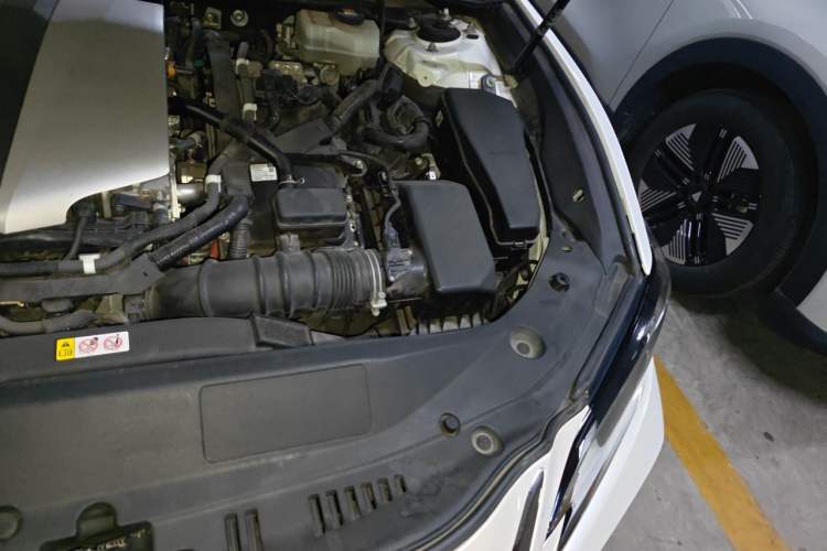 Used Lexus ES 2018 300h Premier Edition China V Standard Engine Bay Left