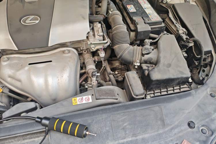Used Lexus ES 2018 200 Excellence Edition China V Standard Engine Bay Left