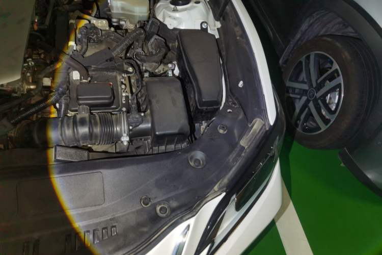 Used Lexus ES 2018 300h Premier Edition China VI Standard Engine Bay Left