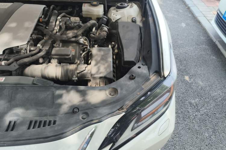 Used Lexus ES 2018 300h Premium Edition China V Standard Engine Bay Left