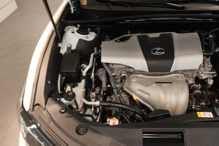 Used Lexus ES 2018 200 Excellence Edition China VI Standard Engine Bay Right