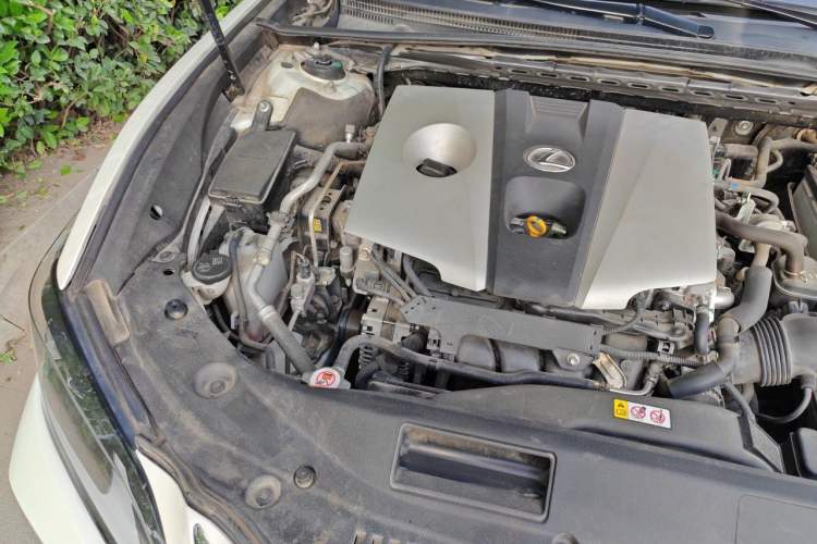 Used Lexus ES 2018 260 Excellence Edition China V Standard Engine Bay Right