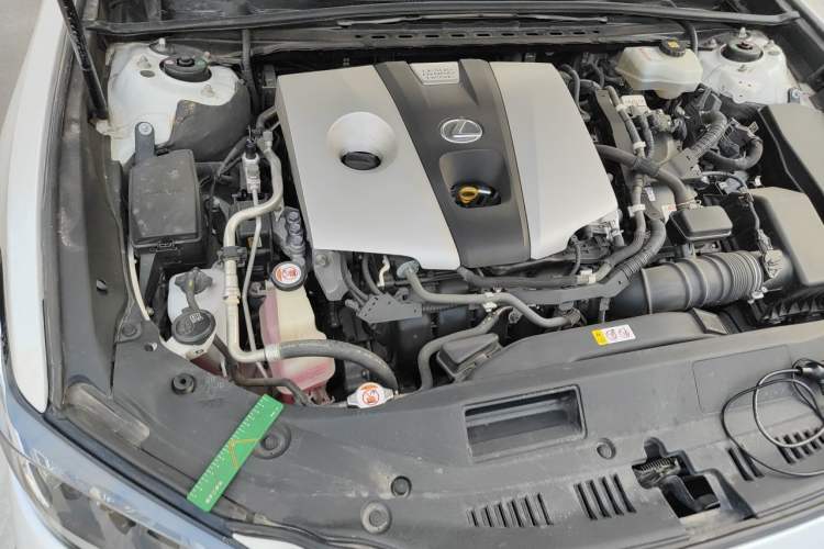 Used Lexus ES 2018 300h Premier Edition China V Standard Engine Bay Right