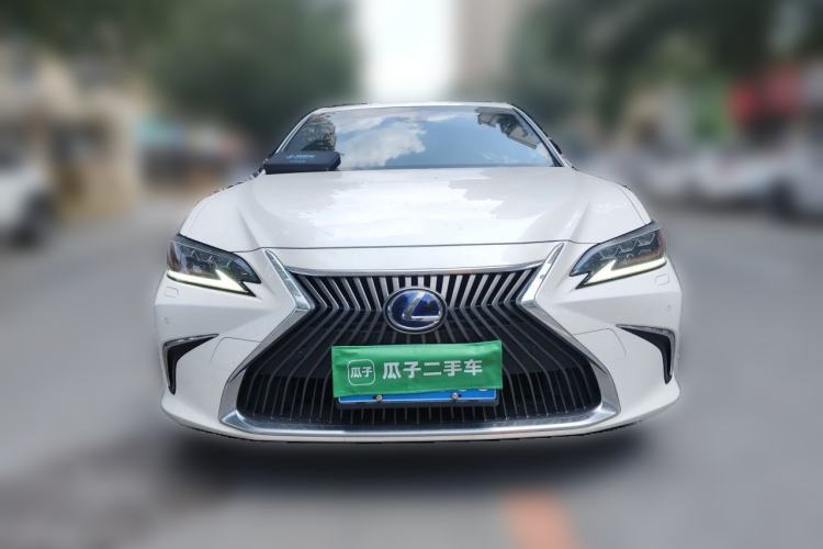 Used Lexus ES 2018 300h Premium Edition China V Standard Exterior 1