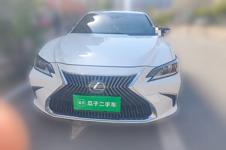Used Lexus ES 2018 200 Excellence Edition China V Standard Exterior 1