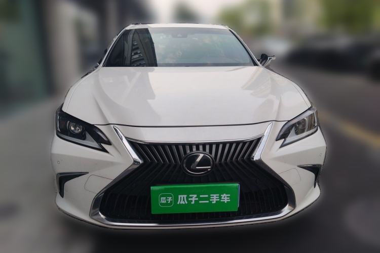 Used Lexus ES 2018 200 Excellence Edition China V Standard Exterior 1