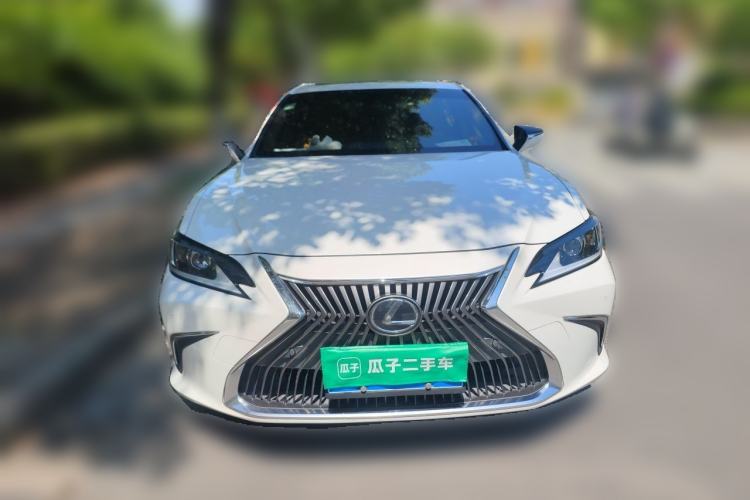 Used Lexus ES 2018 200 Excellence Edition China V Standard Exterior 1