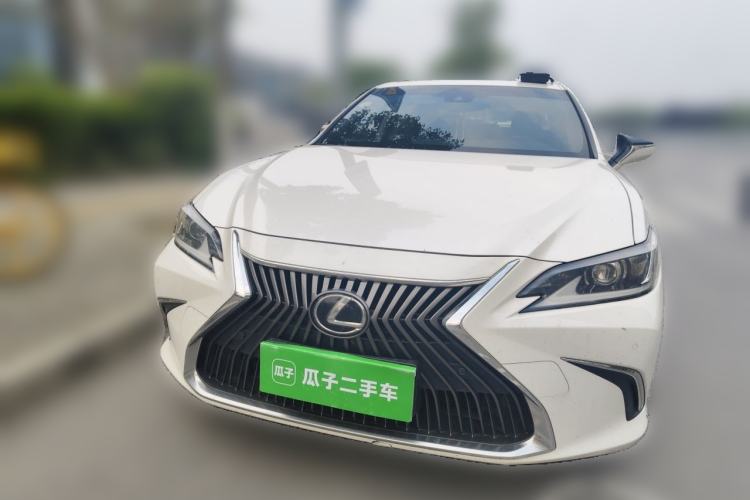 Used Lexus ES 2018 200 Excellence Edition China V Standard Exterior 1