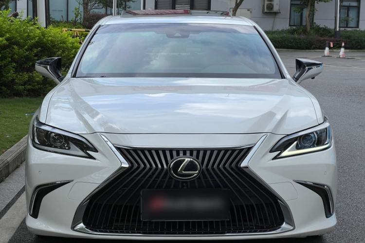 Used Lexus ES 2018 200 Excellence Edition China V Standard Exterior 1