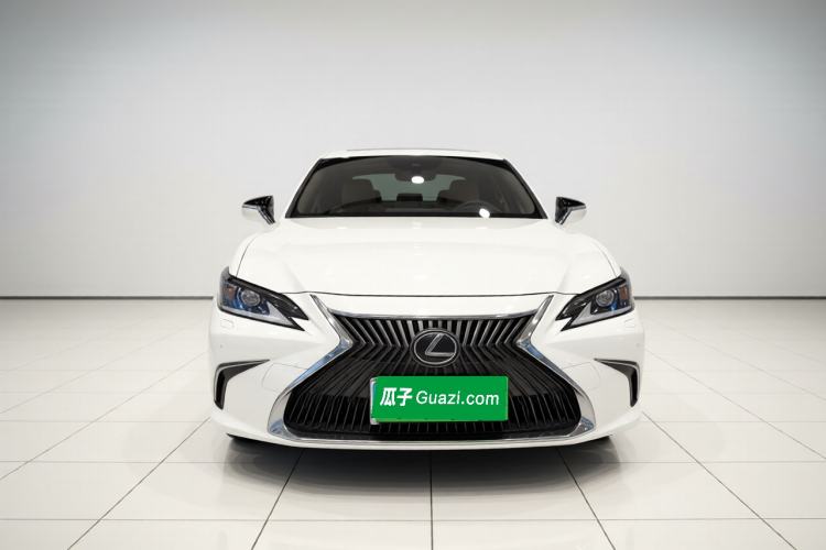 Used Lexus ES 2018 200 Excellence Edition China V Standard Exterior 1