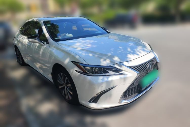 Used Lexus ES 2018 200 Excellence Edition China V Standard Exterior 2