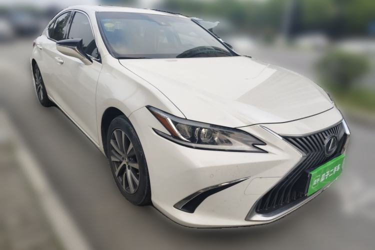 Used Lexus ES 2018 200 Excellence Edition China V Standard Exterior 2