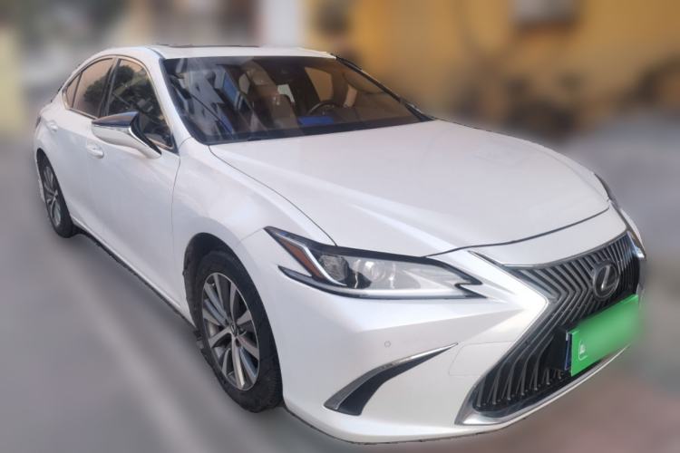 Used Lexus ES 2018 200 Excellence Edition China V Standard Exterior 2