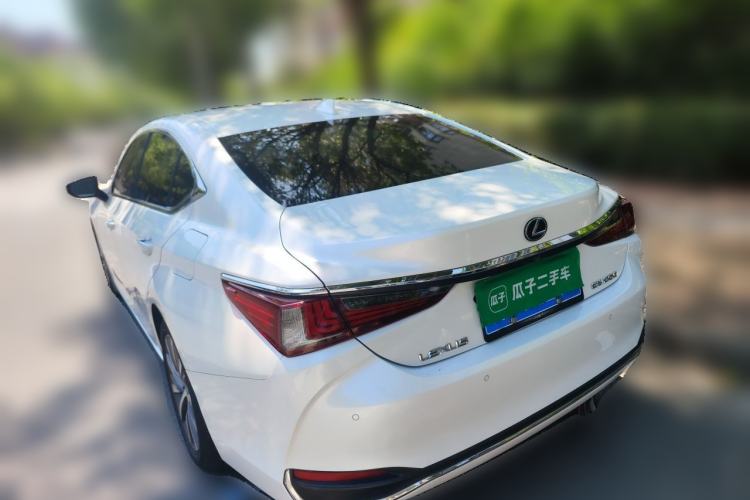 Used Lexus ES 2018 200 Excellence Edition China V Standard Exterior 3