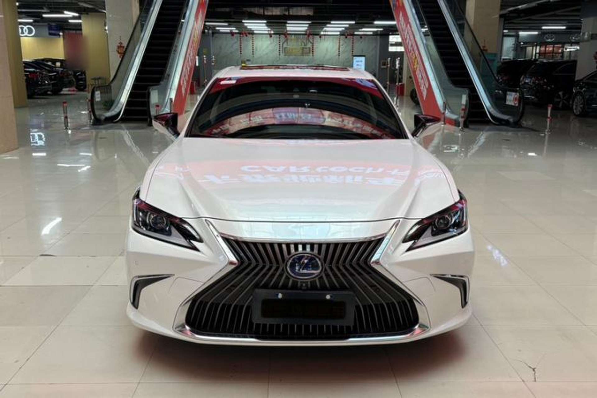 Used Lexus ES 2018 300h Premier Edition China VI Standard Exterior 4