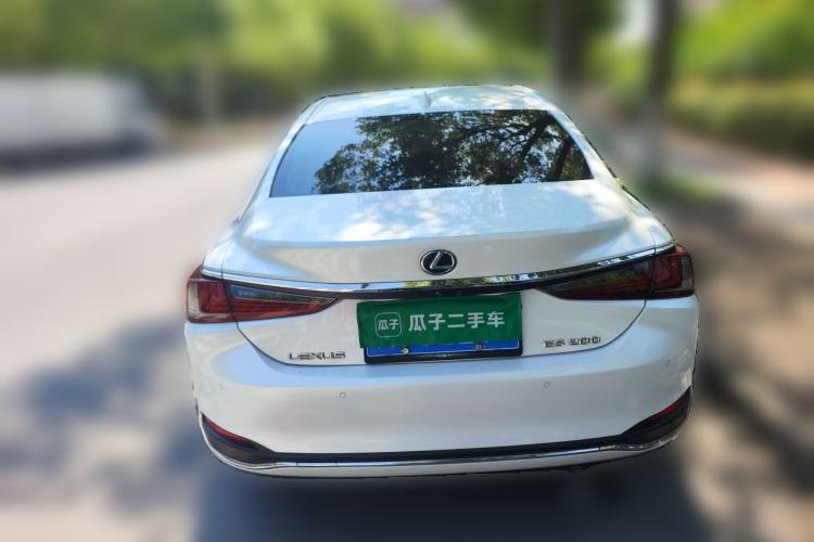 Used Lexus ES 2018 200 Excellence Edition China V Standard Exterior 4