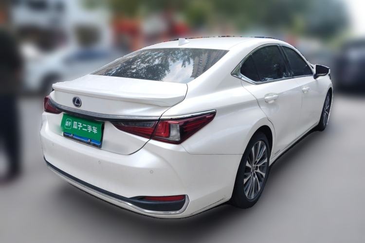 Used Lexus ES 2018 300h Premium Edition China V Standard Exterior 5
