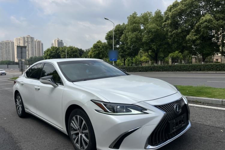 Used Lexus ES 2018 300h Premier Edition China VI Standard Exterior 5