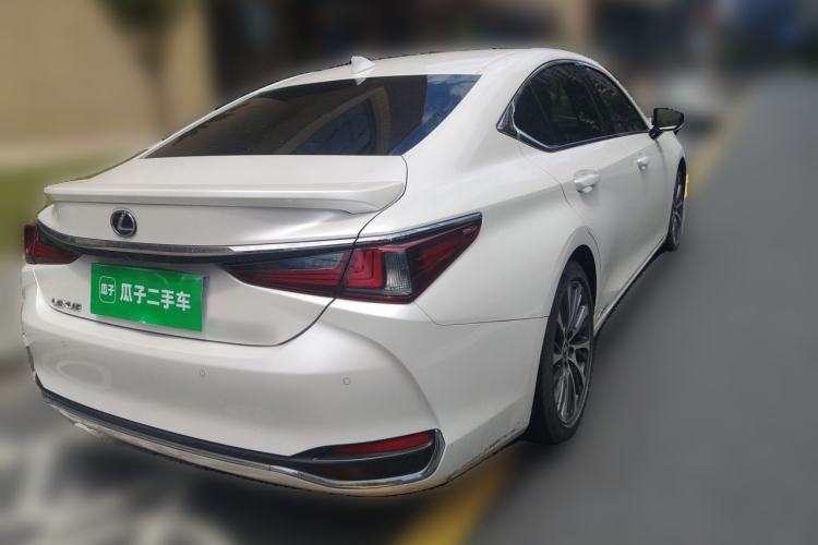 Used Lexus ES 2018 300h Premium Edition China V Standard Exterior 5