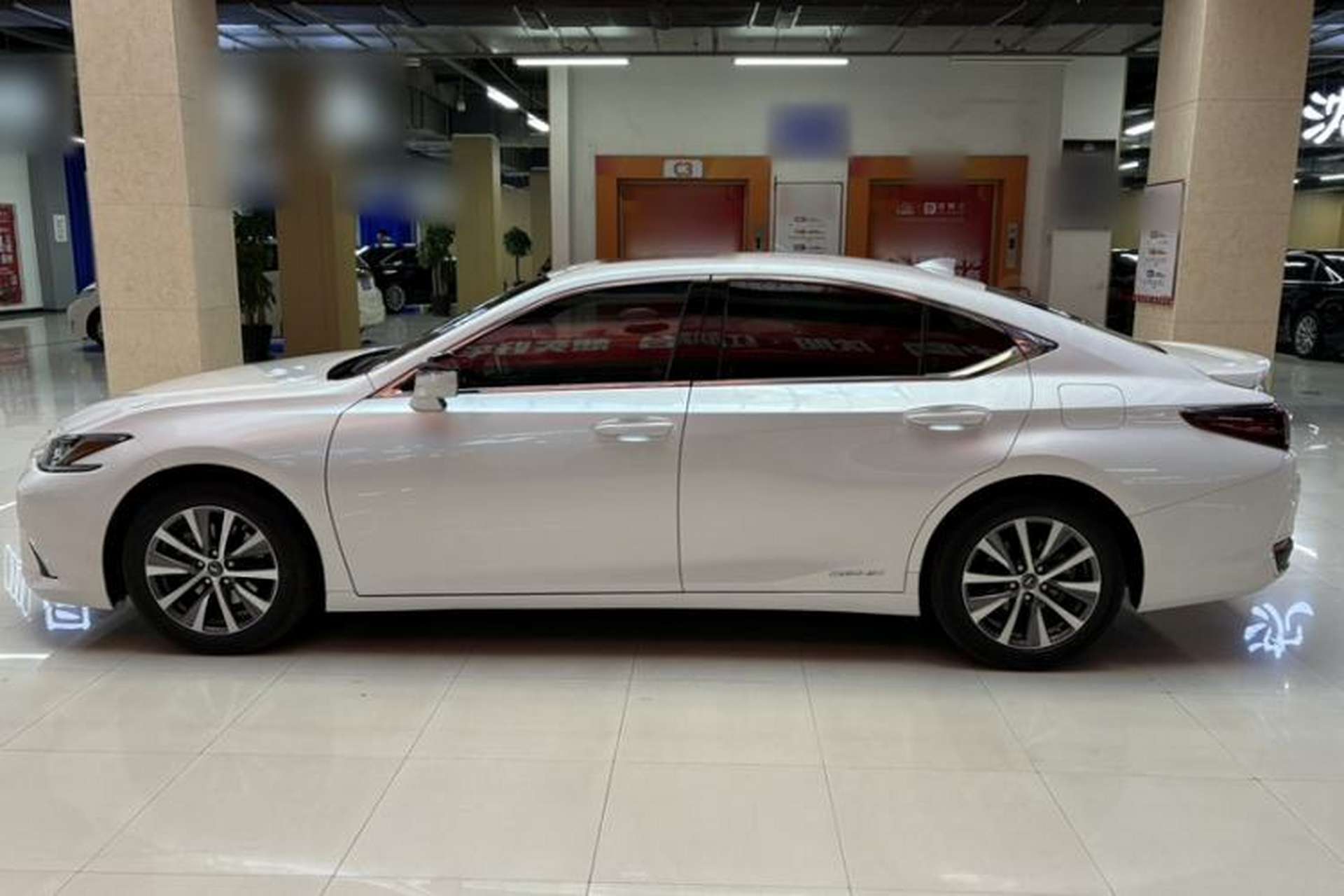 Used Lexus ES 2018 300h Premier Edition China VI Standard Exterior 5