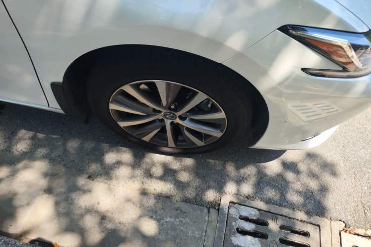 Used Lexus ES 2018 200 Excellence Edition China V Standard Exterior 7