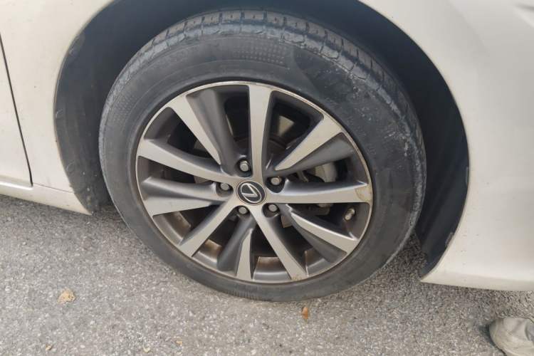 Used Lexus ES 2018 200 Excellence Edition China V Standard Exterior 7