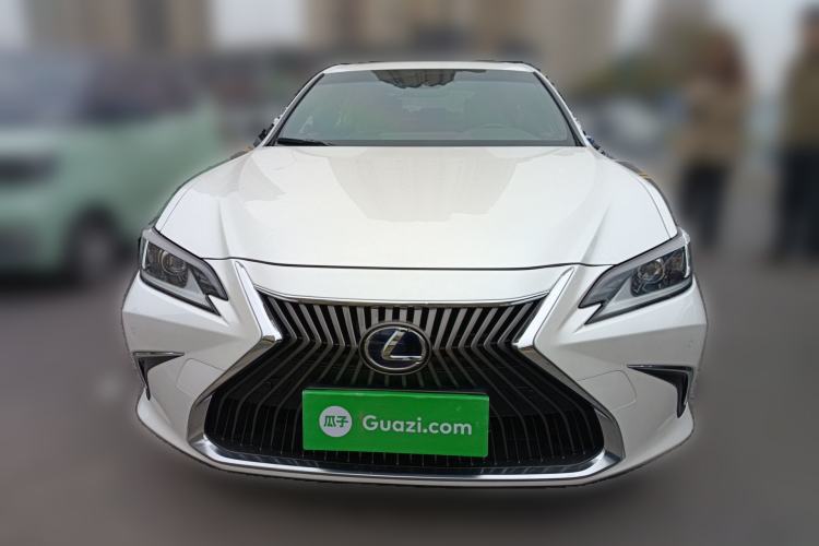 Used Lexus ES 2018 300h Premier Edition China VI Standard Front